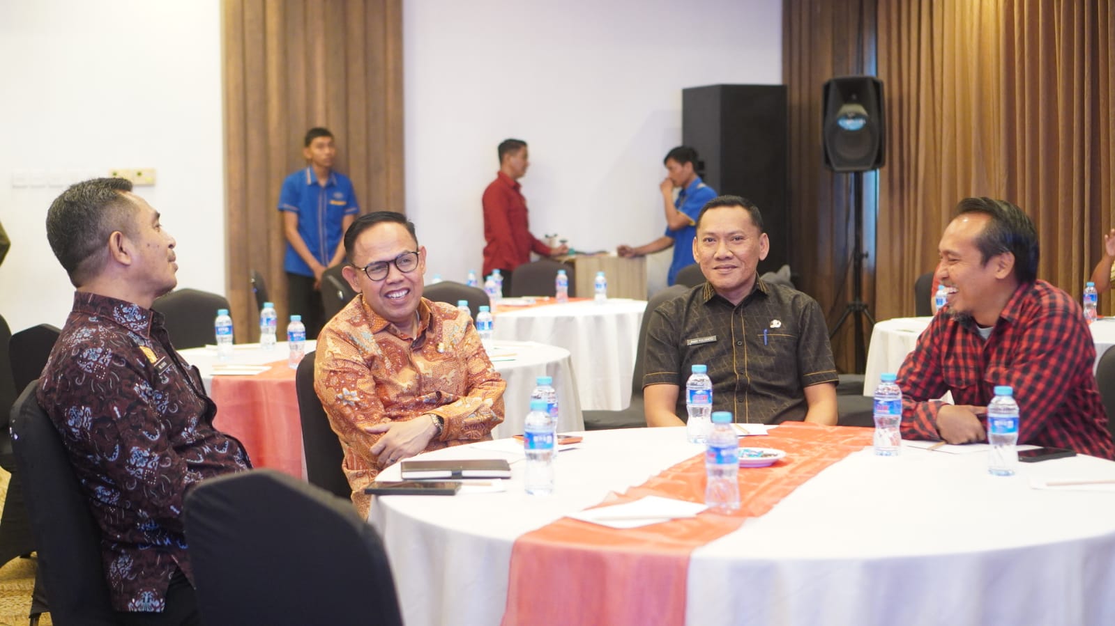Wakil Bupati Bone Jadi Narasumber Workshop Penguatan Tata Kelola Kawasan Konservasi Perairan di Sulawesi Selatan